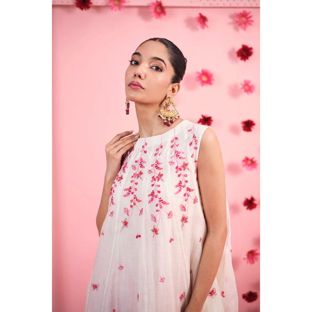 KAVANA Women Embordered Rangoli Chanderi Kurta with Pant