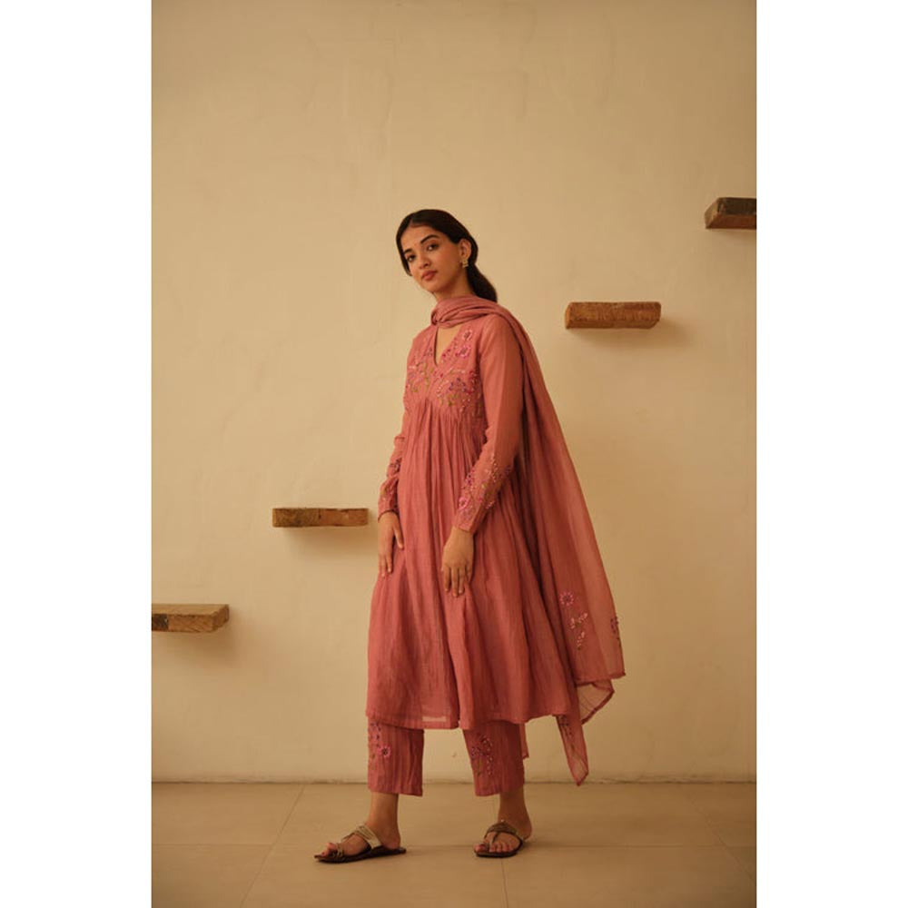 KAVANA Women Floral Full Sleeves Mauve Hand Embroidered Chanderi Kurta with Pant