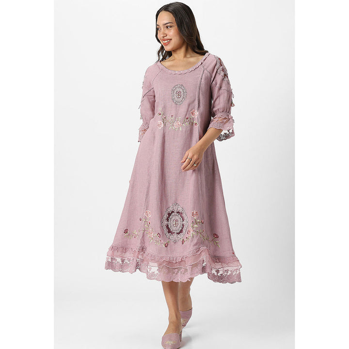 Kaveri Pink Rote Bed Of Rose Dress