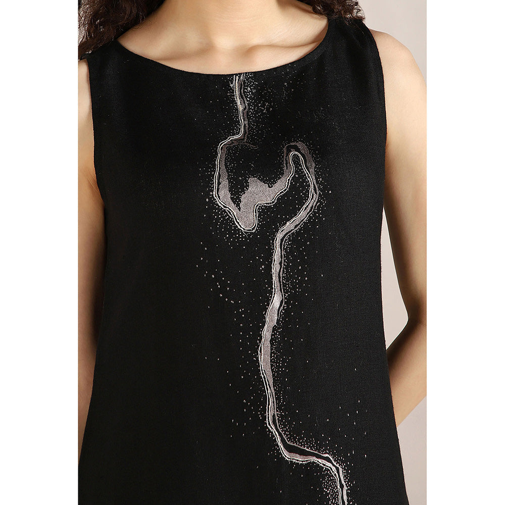 Kaveri Black Body Line Roots Dress