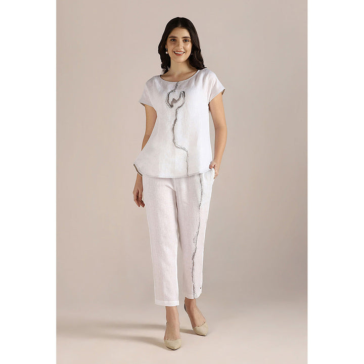 Kaveri Off White Body Line Square Co-Ord (Set of 2)