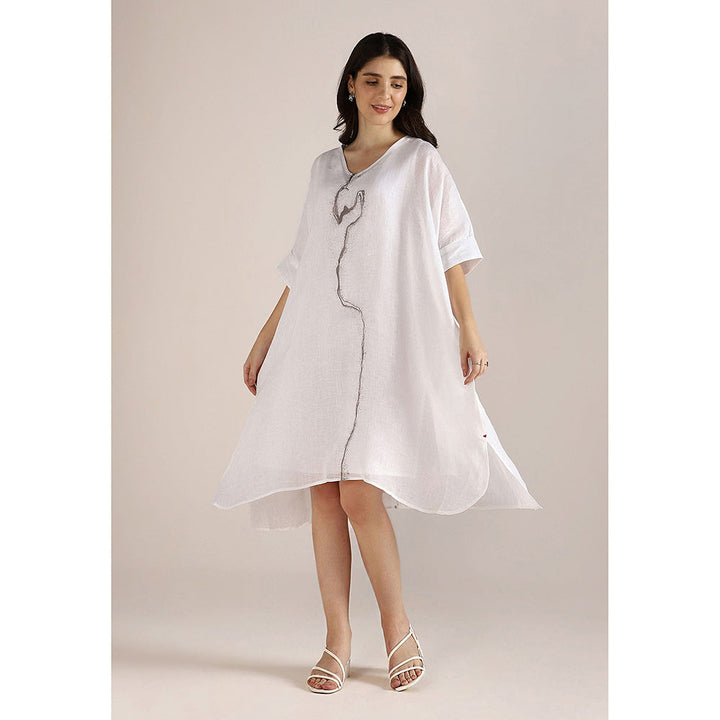 Kaveri Off White Body Line Kaftan Dress