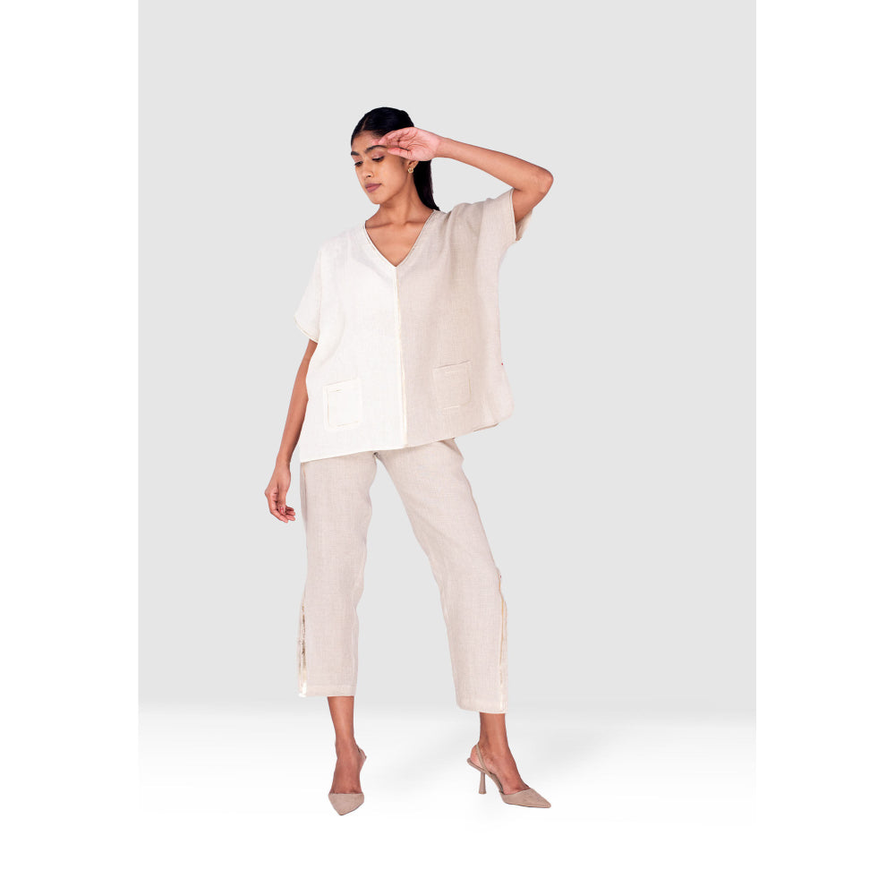 Kaveri Off White Gilded Edge Co-Ord (Set of 2)