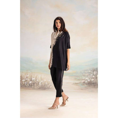 Kaveri Black Sound Wave Square Co-Ord (Set of 2)