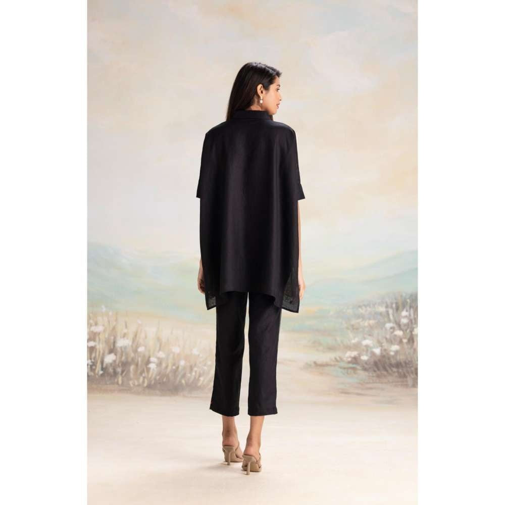 Kaveri Black Sound Wave Square Co-Ord (Set of 2)