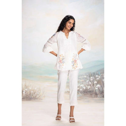Kaveri White Vintage Rosa Wreath Co-Ord (Set of 2)