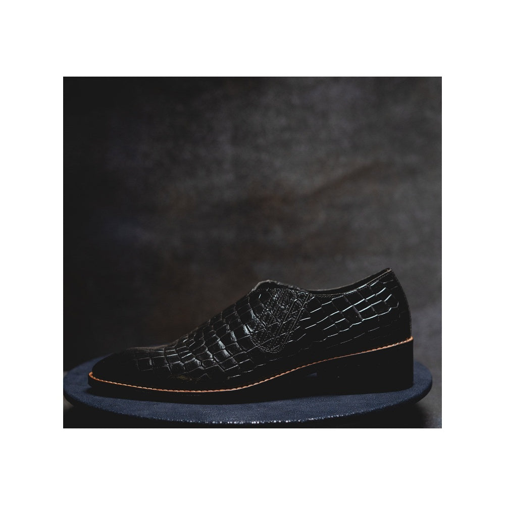Kavith Sainaani High Ankle Black Croc Jutti