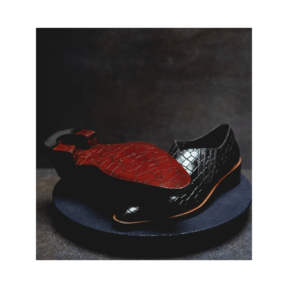 Kavith Sainaani High Ankle Black Croc Jutti