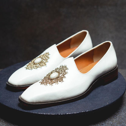 Kavith Sainaani White Gem Jutti