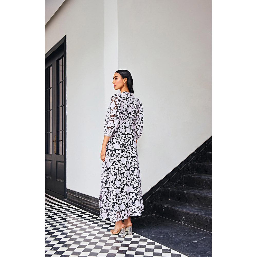Kay Kay BY KKHUSHI SAHAII Black Floral 3D Flower Contrast Midi Dress
