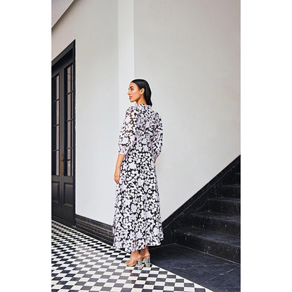Kay Kay BY KKHUSHI SAHAII Black Floral 3D Flower Contrast Midi Dress