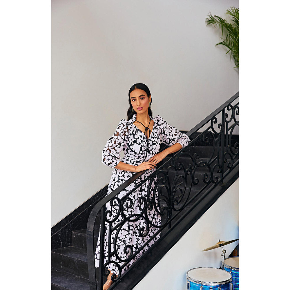 Kay Kay BY KKHUSHI SAHAII Black Floral 3D Flower Contrast Midi Dress