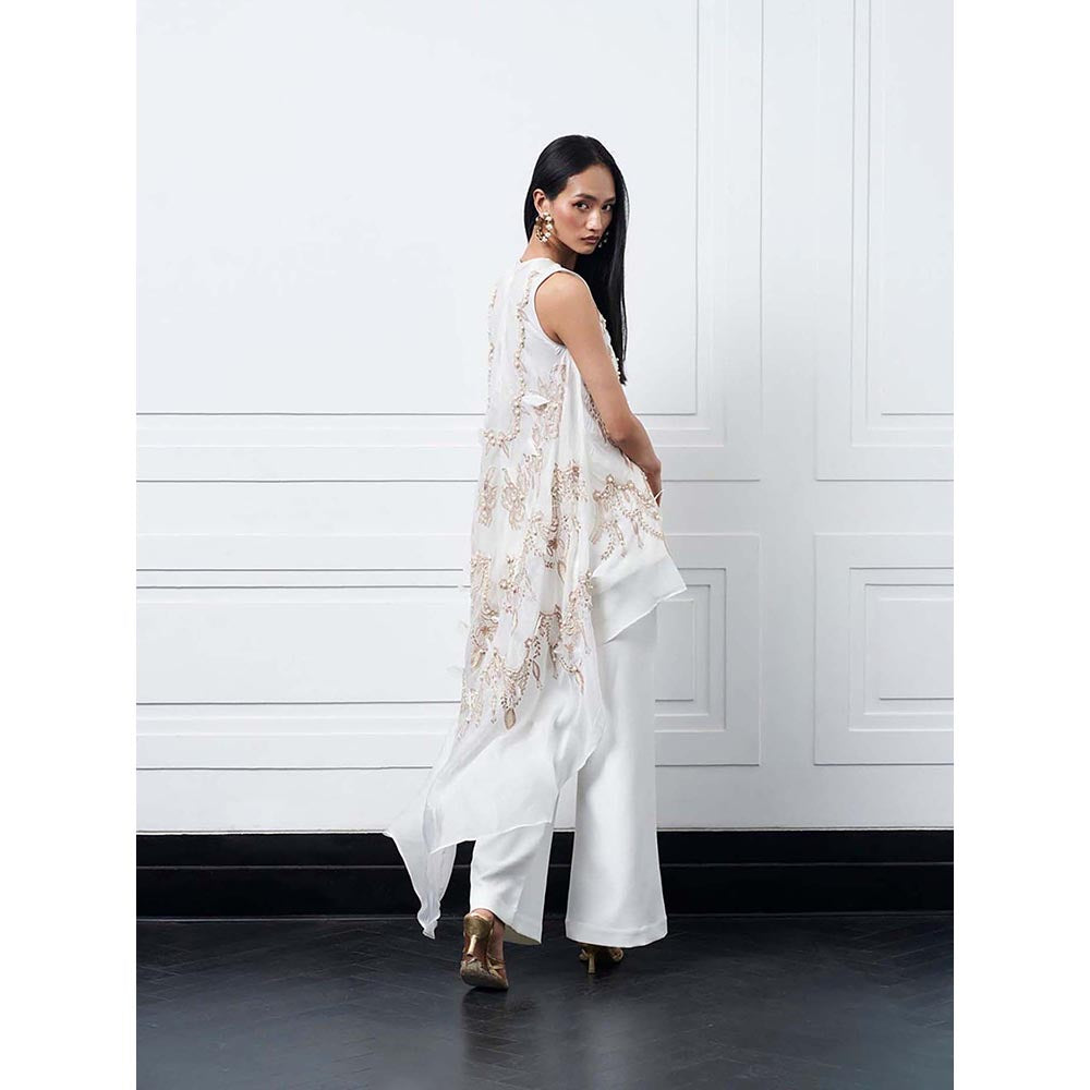 Kay Kay BY KKHUSHI SAHAII Kimora White Embellished Round Neck Co-Ord Set