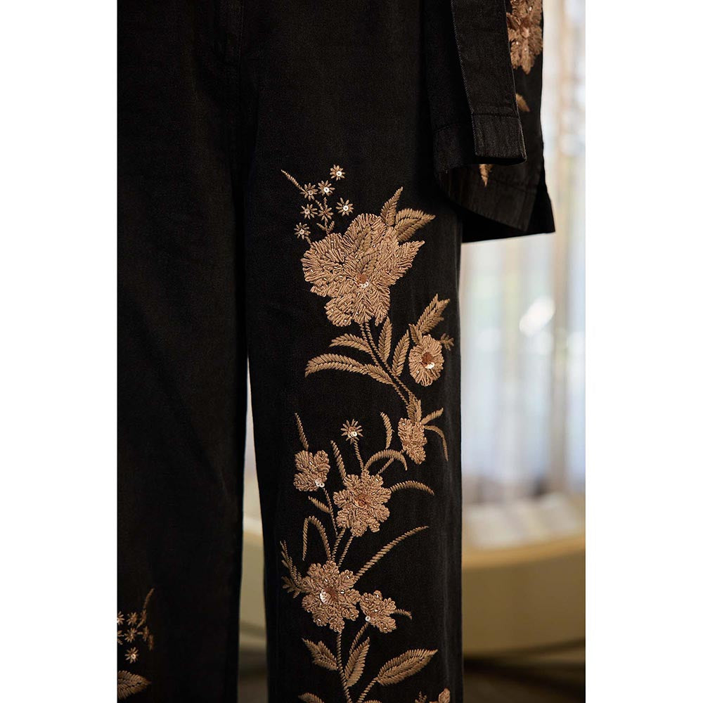 Kay Kay BY KKHUSHI SAHAII Claudy Embroidered Black Co-Ord Set