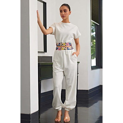 Kay Kay BY KKHUSHI SAHAII Embellished Belt Off White Co-Ord Set