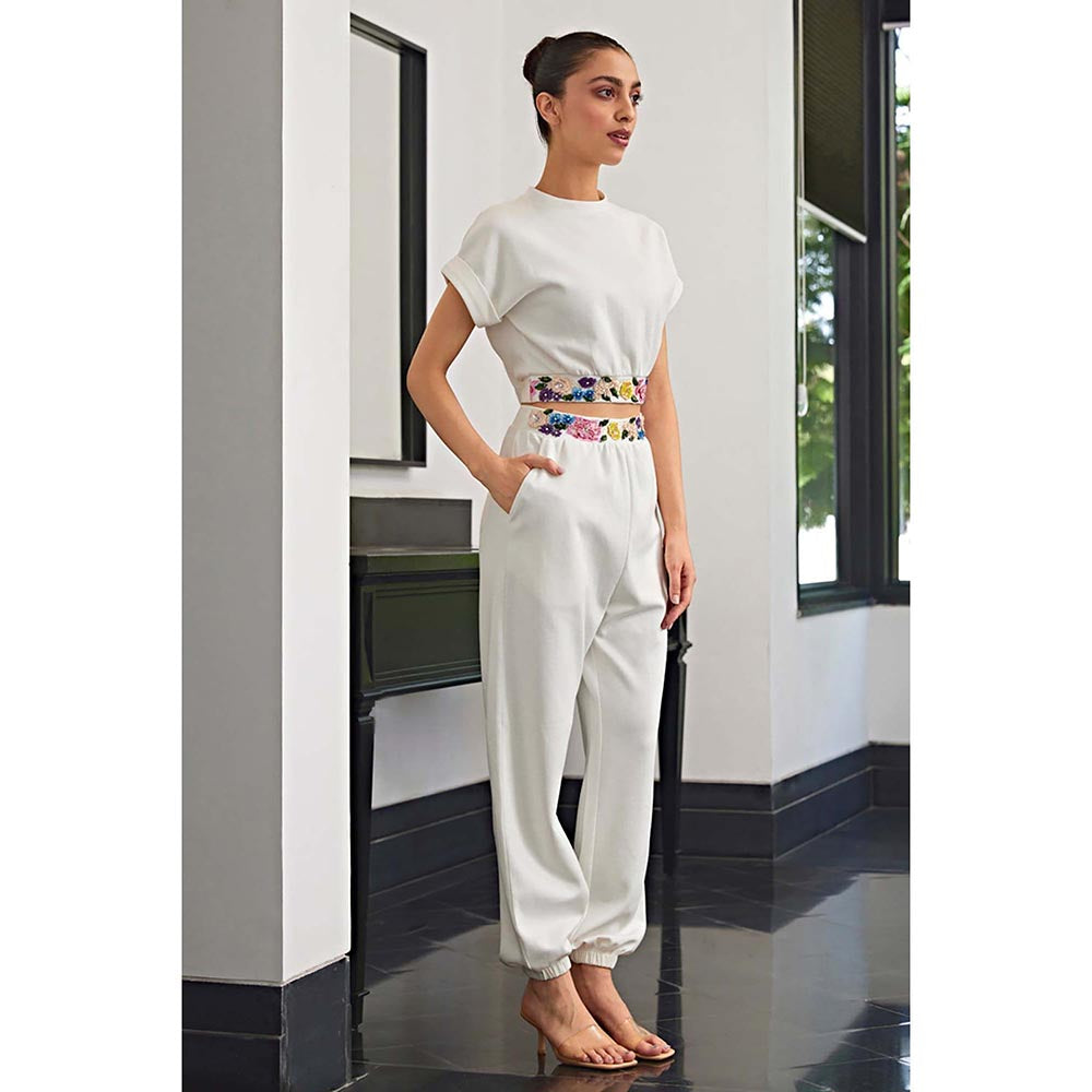 Kay Kay BY KKHUSHI SAHAII Embellished Belt Off White Co-Ord Set
