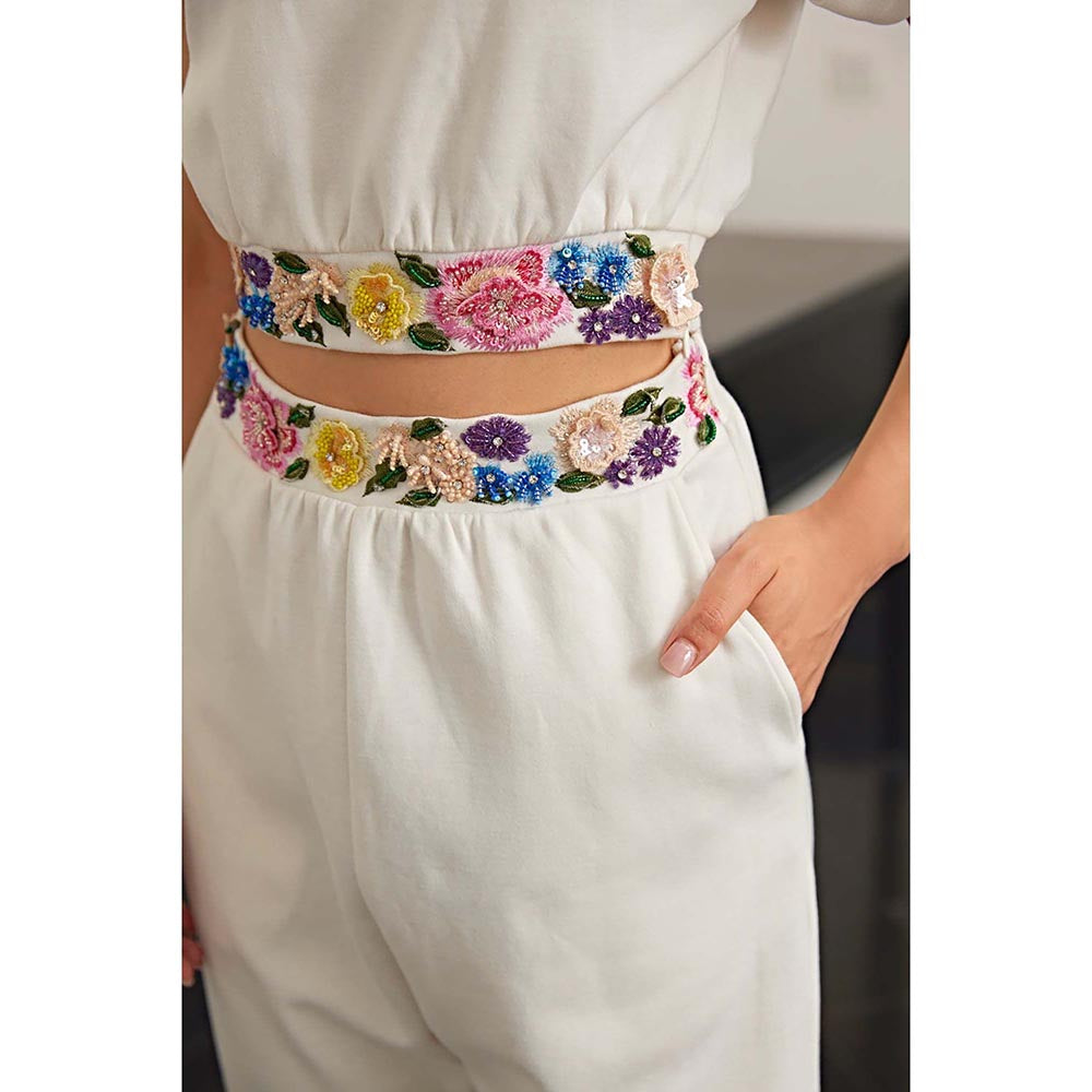 Kay Kay BY KKHUSHI SAHAII Embellished Belt Off White Co-Ord Set