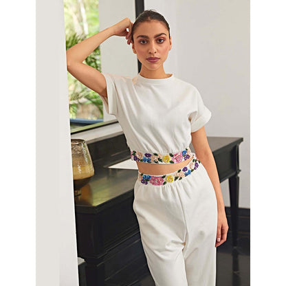 Kay Kay BY KKHUSHI SAHAII Embellished Belt Off White Co-Ord Set