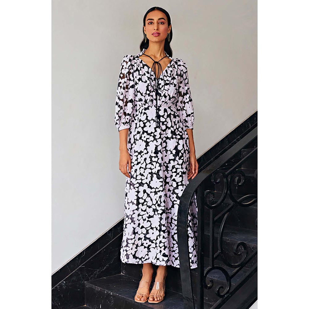 Kay Kay BY KKHUSHI SAHAII 3D Floral Print Contrast Black Maxi Dress