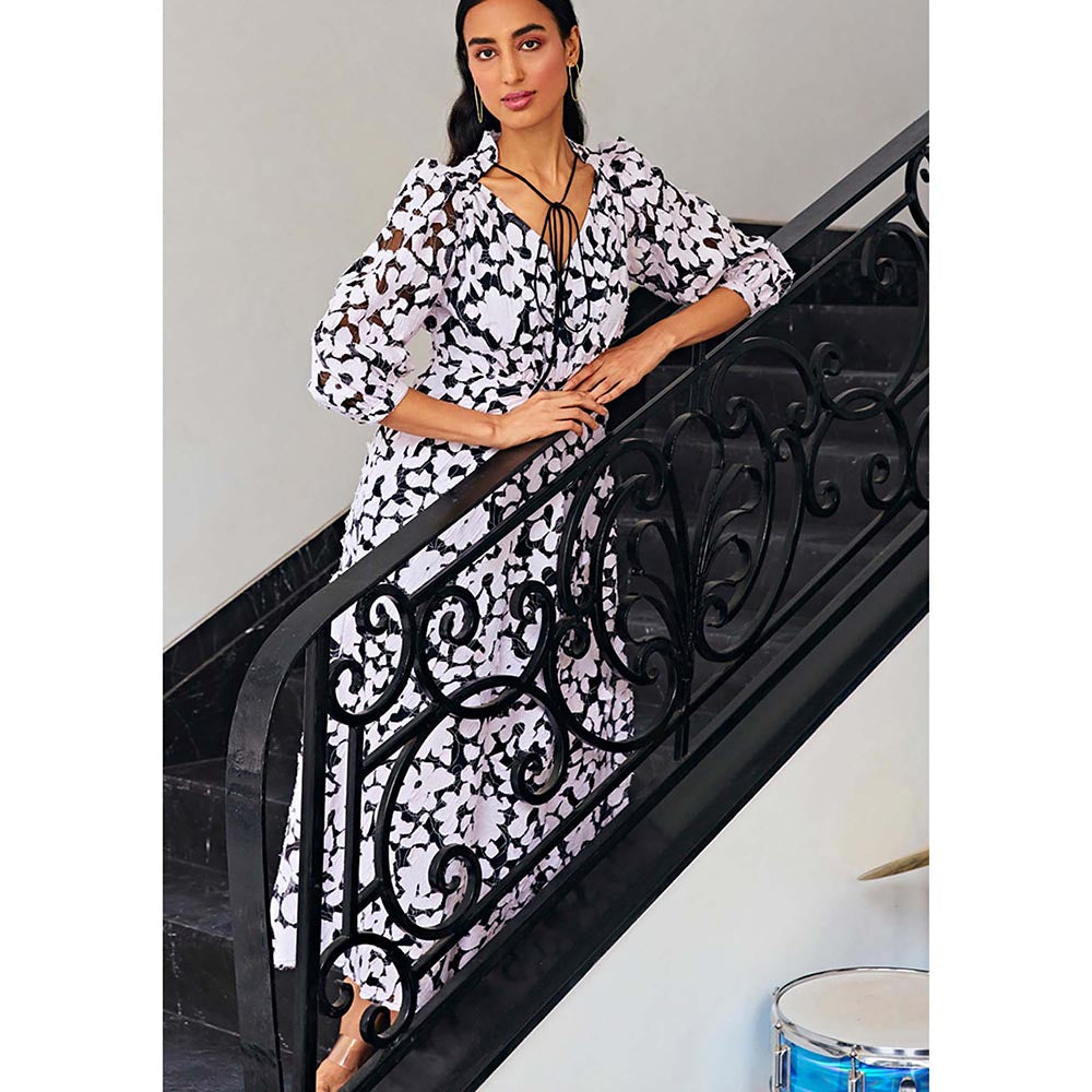Kay Kay BY KKHUSHI SAHAII 3D Floral Print Contrast Black Maxi Dress