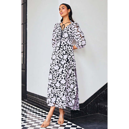 Kay Kay BY KKHUSHI SAHAII 3D Floral Print Contrast Black Maxi Dress