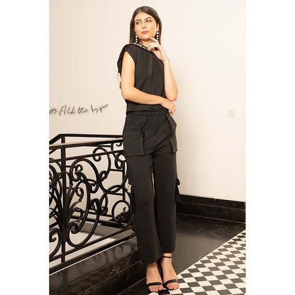 Kay Kay BY KKHUSHI SAHAII Pearl Collar Black Co-Ord Set