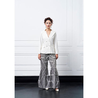 Kay Kay BY KKHUSHI SAHAII Off White Zeke Blazer and Pant