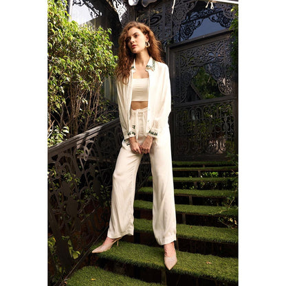 Kay Kay BY KKHUSHI SAHAII White Victoria Embellished Co-Ord Set