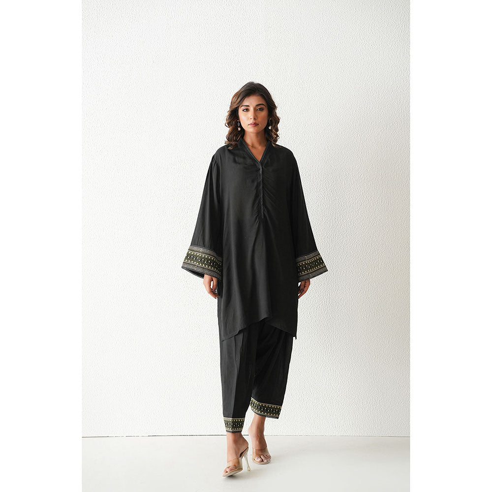 Keva Clothing Paloma Co-Ord - Black (Set of 2)