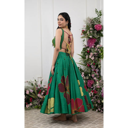 Kiran Kalsi Green Embroidered Half Lehenga and Blouse (Set of 2)