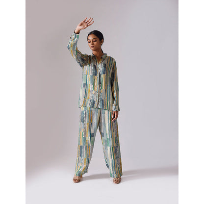 Klad Geometric Green Collar Neck Elastic Co-Ord (Set of 2)