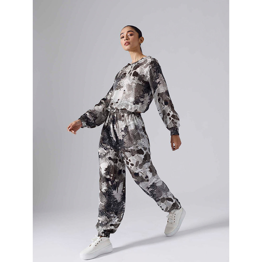 Klad Dash Black Printed Monochrome Co-Ord (Set of 2)