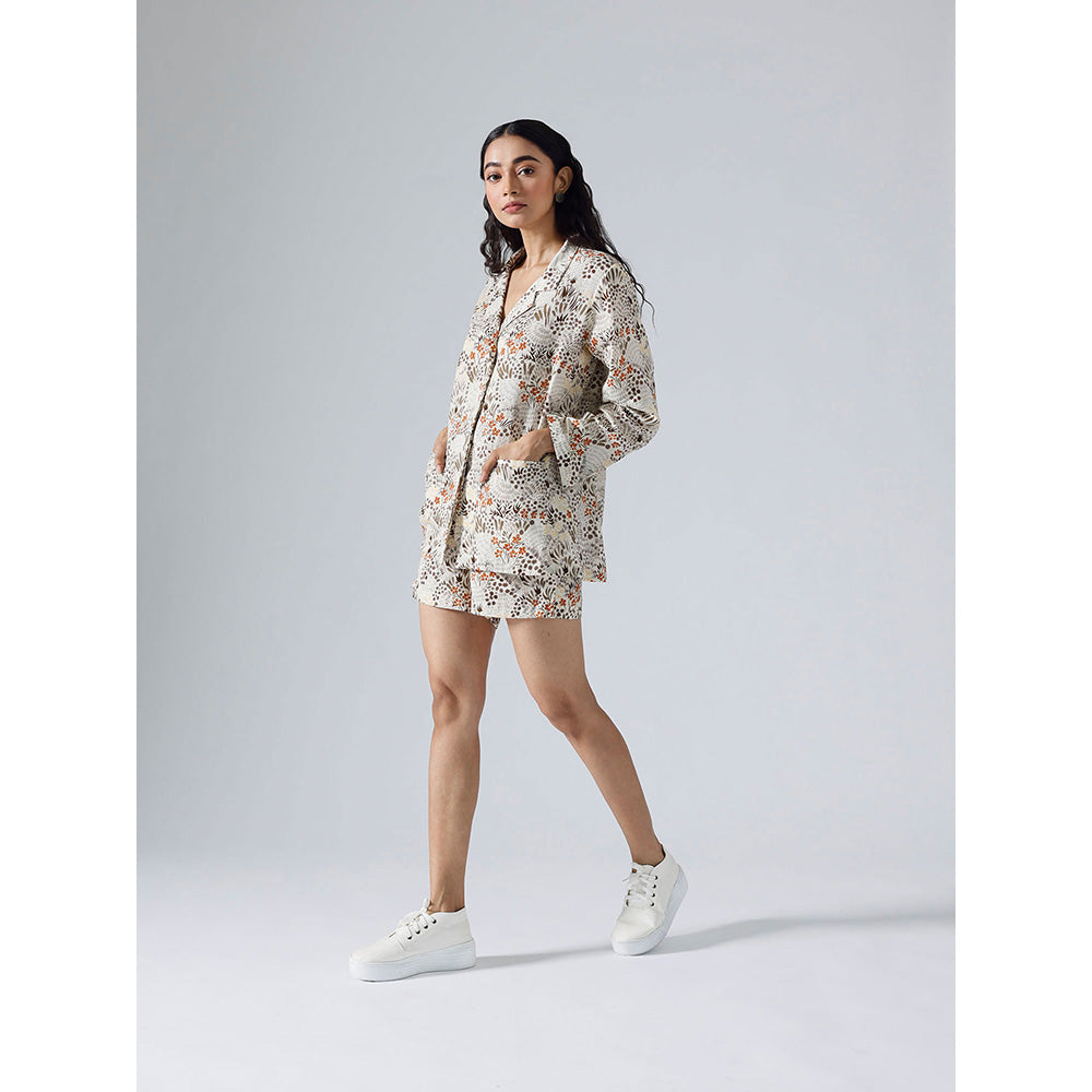 Klad White Garden Floral Front Pockets On Shirt with Shorts (Set of 2)