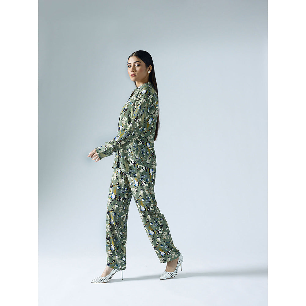 Klad Pixelated Green Collar Neck Co-Ord (Set of 2)