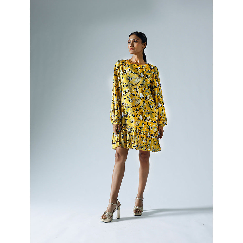 Klad Pixelated Yellow Round Neck Shift Dress