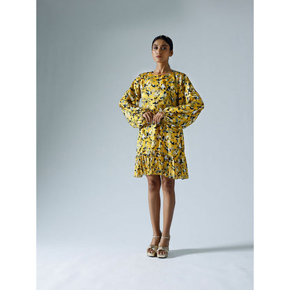 Klad Pixelated Yellow Round Neck Shift Dress