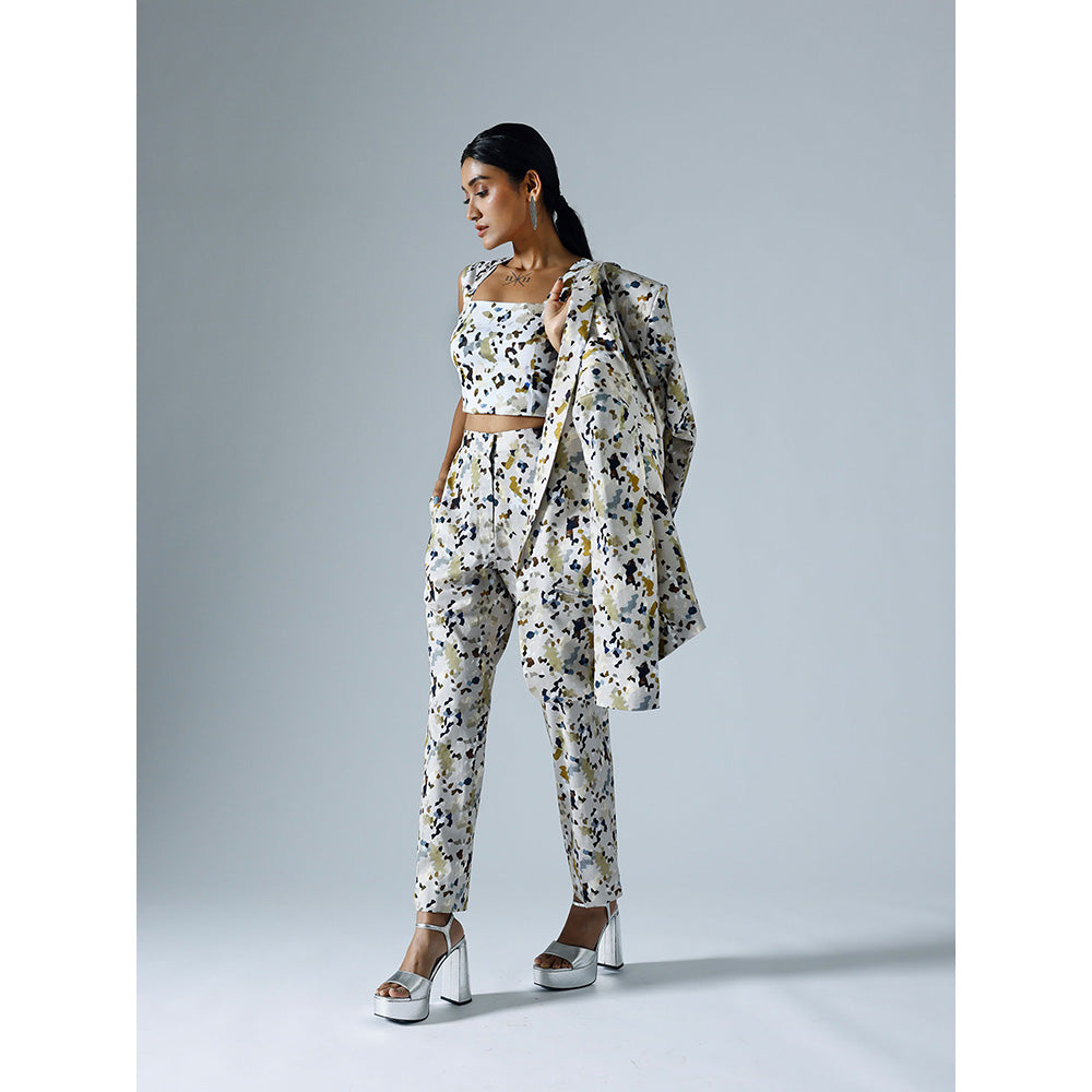 Klad Pixelated Grey Printed Shawl Lapel Blazer with Inner and Pant (Set of 3)