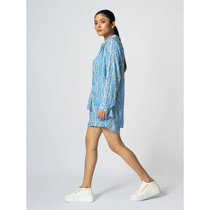 Klad Rhombus Icy Blue Collar Neck Jacket with Inner and Shorts (Set of 3)