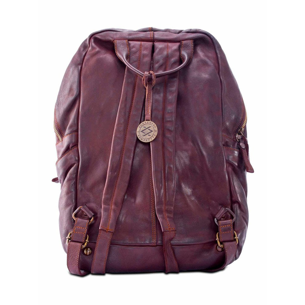 Kompanero Reuben - The Backpacker Brown