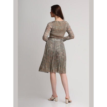 KOSWI Pearl Mouse Grey Abstract Print Overlap Crop Top