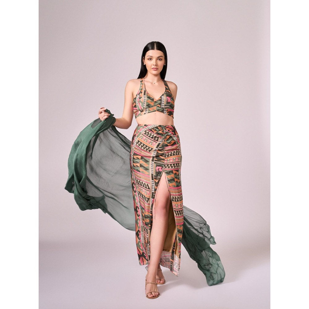 KOSWI Women Green Chinon Plain Capes