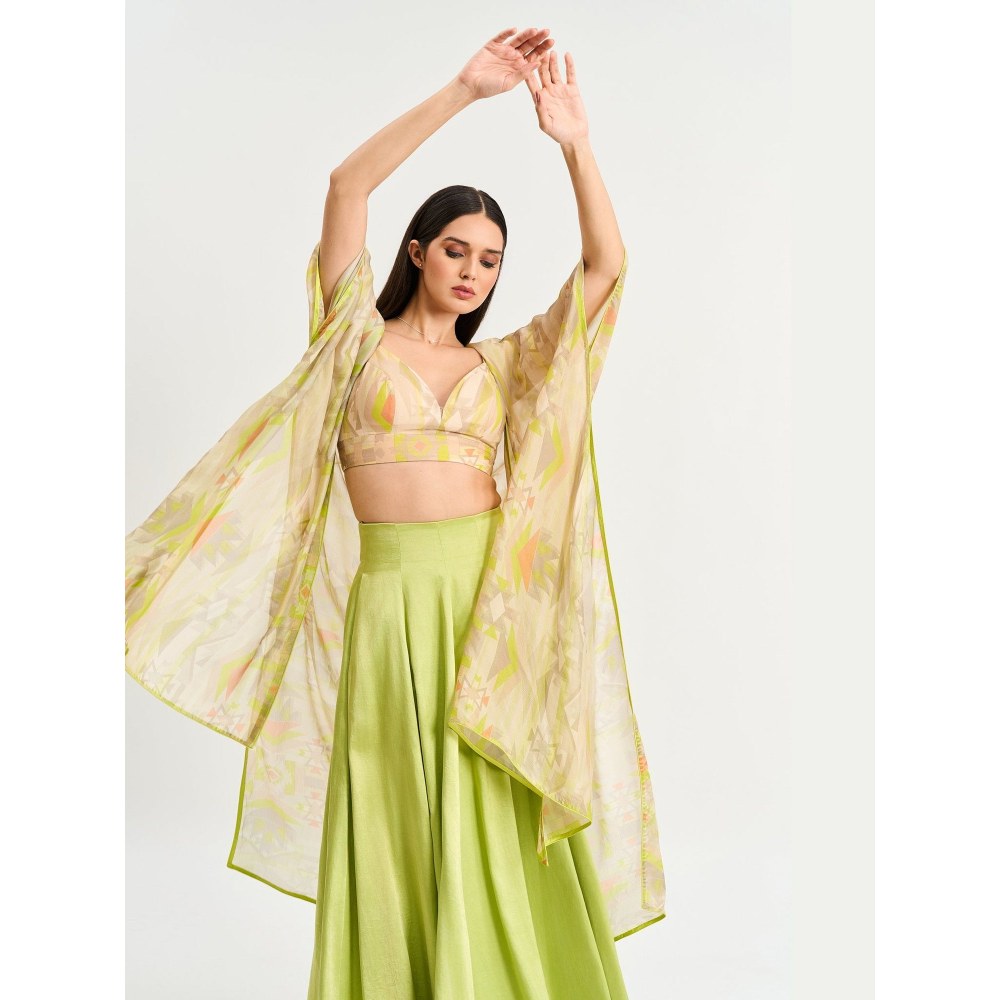 KOSWI Women Green Chinon Geometric Capes