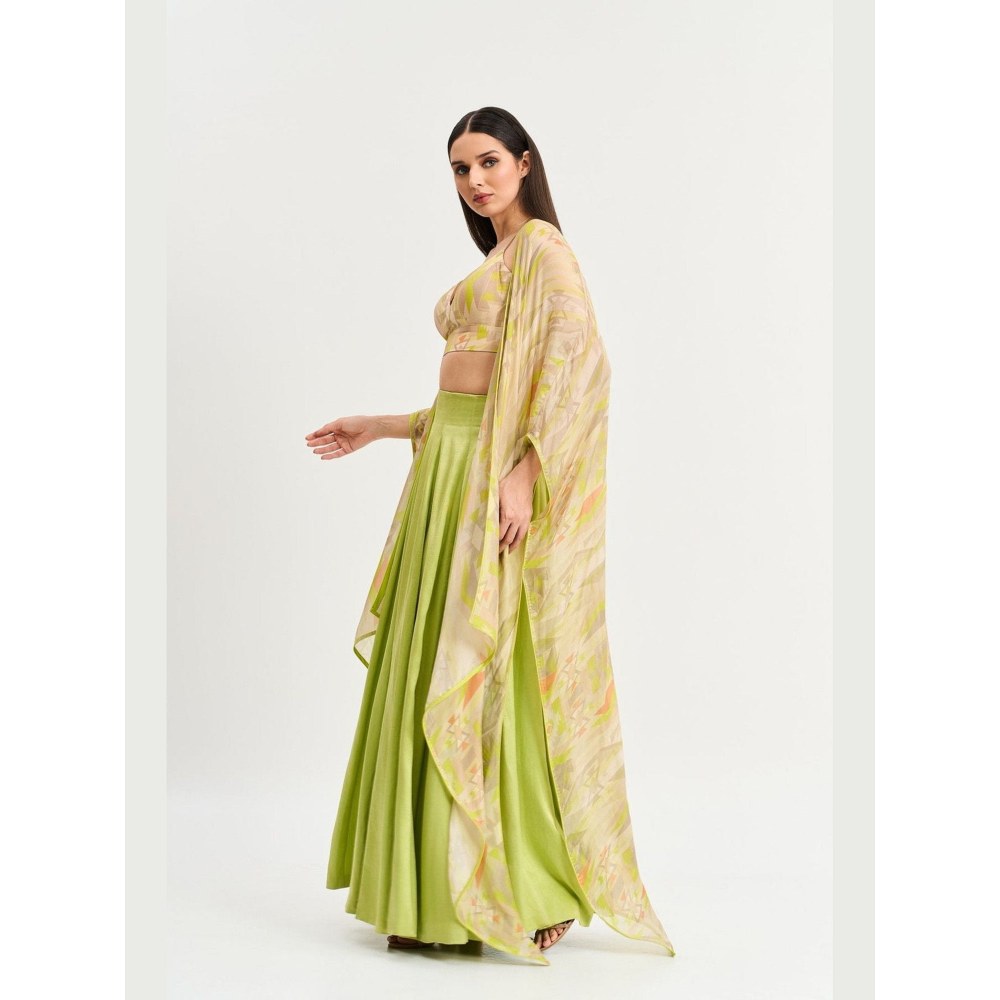 KOSWI Women Green Chinon Geometric Capes