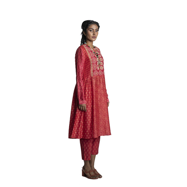 Krishna Mehta Red Chanderi Floral Printed Kurta (Set of 2)