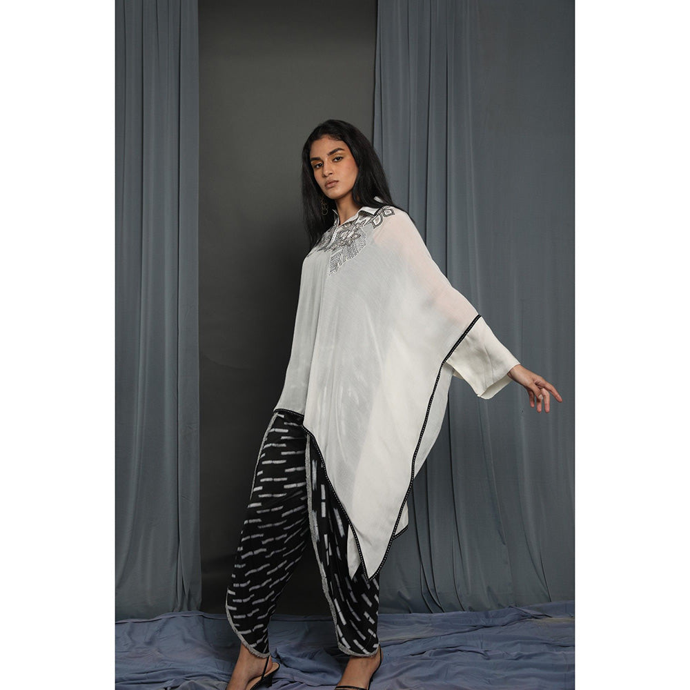 Krishna Mehta White Embroidered Tunic