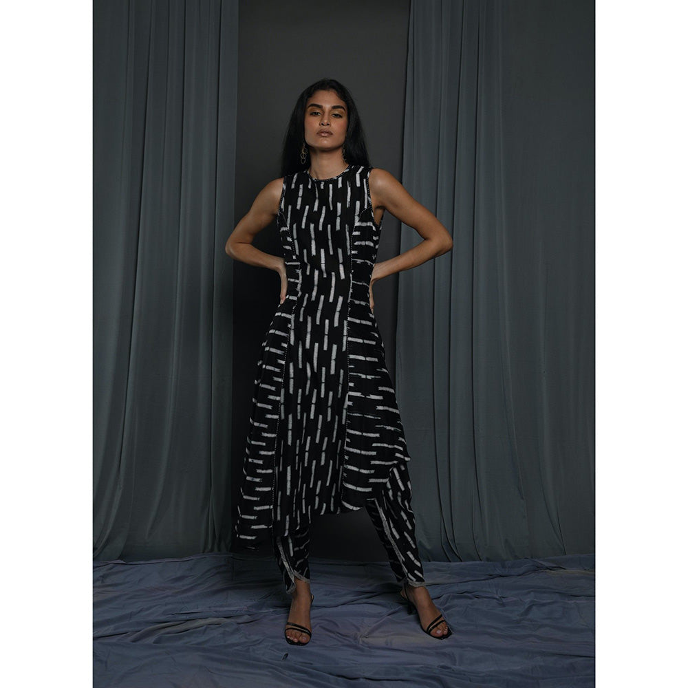 Krishna Mehta Black Printed Asymetric Kurta