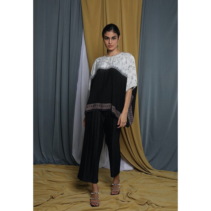 Krishna Mehta Black Printed Top