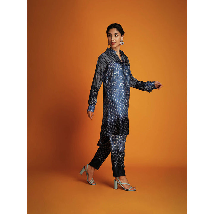 Krishna Mehta Blue Printed Pant