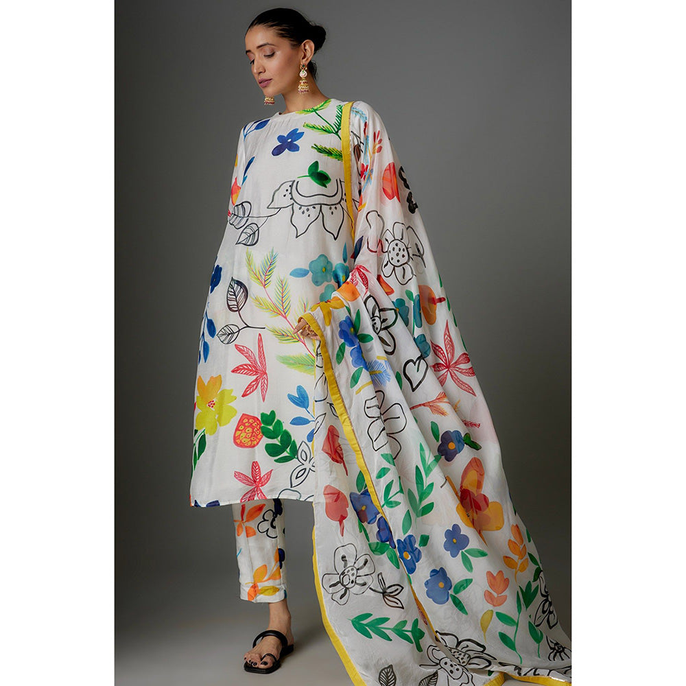 Kriti Bapna Multi-Colour Hand Painted Multicolour Kurta with Pant and Dupatta (Set of 3)