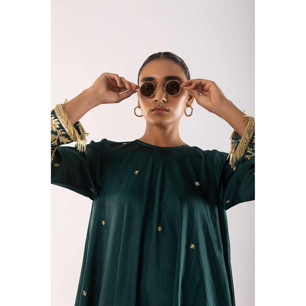 Kriti Bapna Green Zari Faired Kurta And Pant (Set of 2)